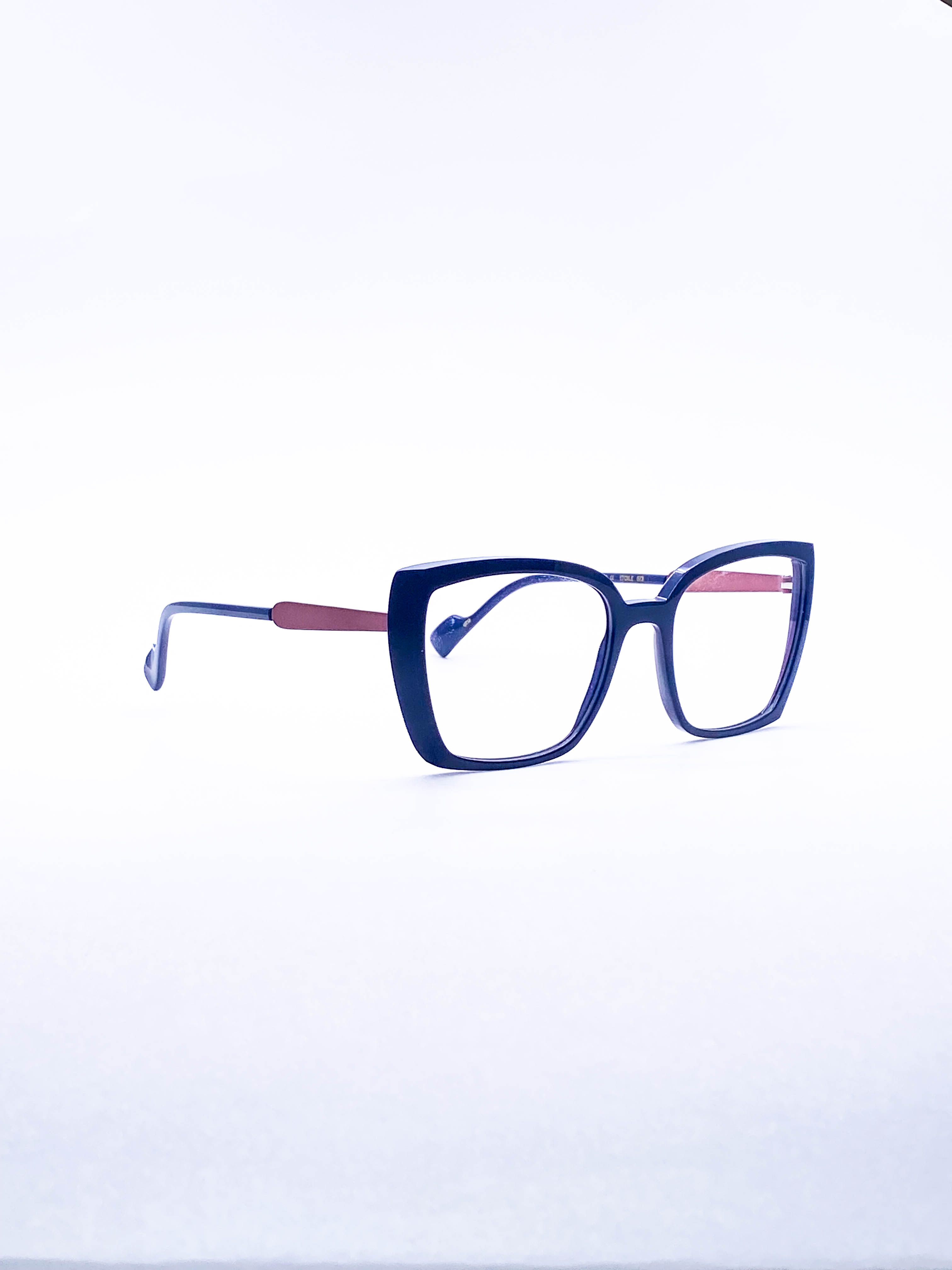 BLUSH by Caroline Abram ETOILE