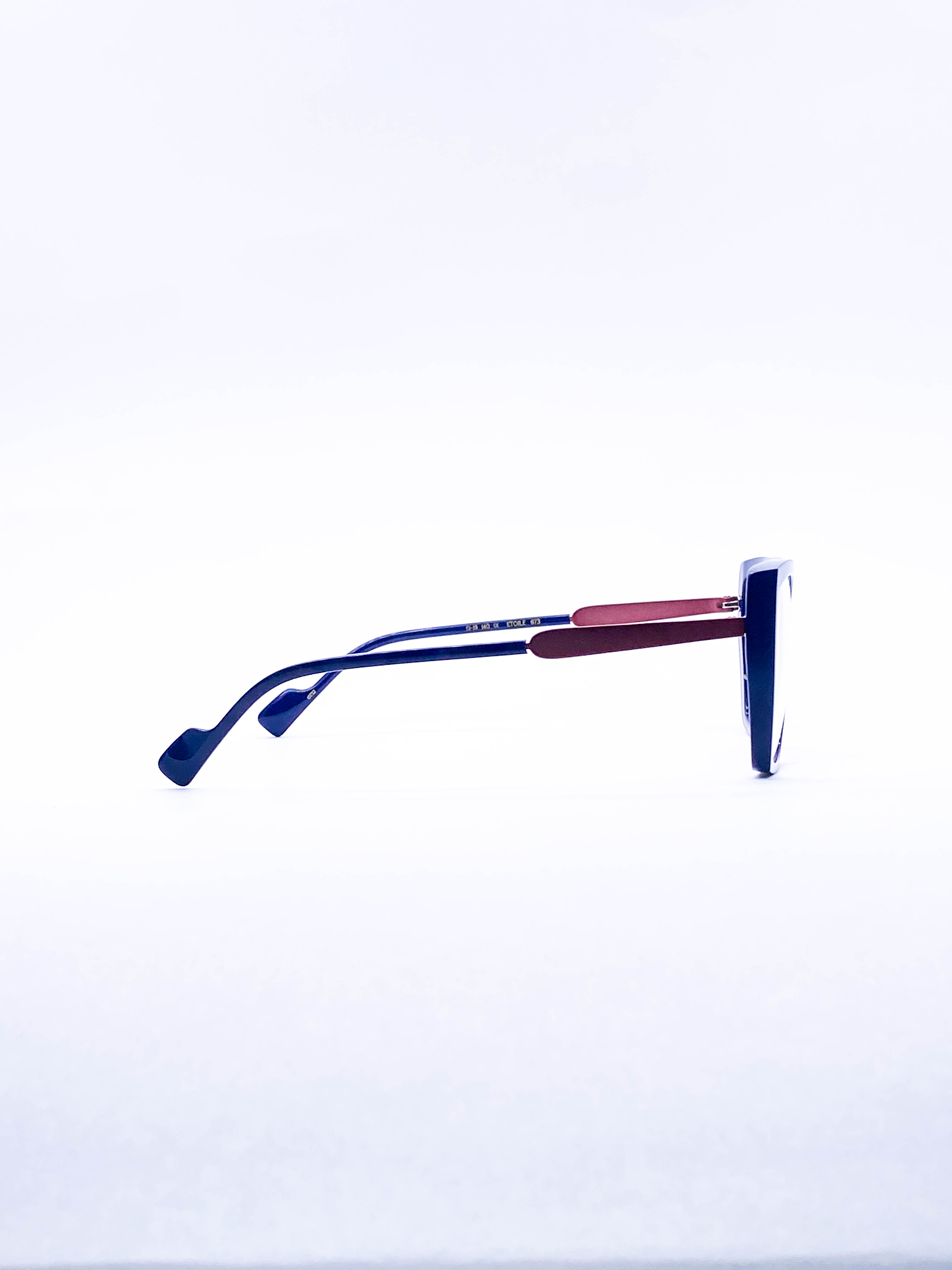 BLUSH by Caroline Abram ETOILE