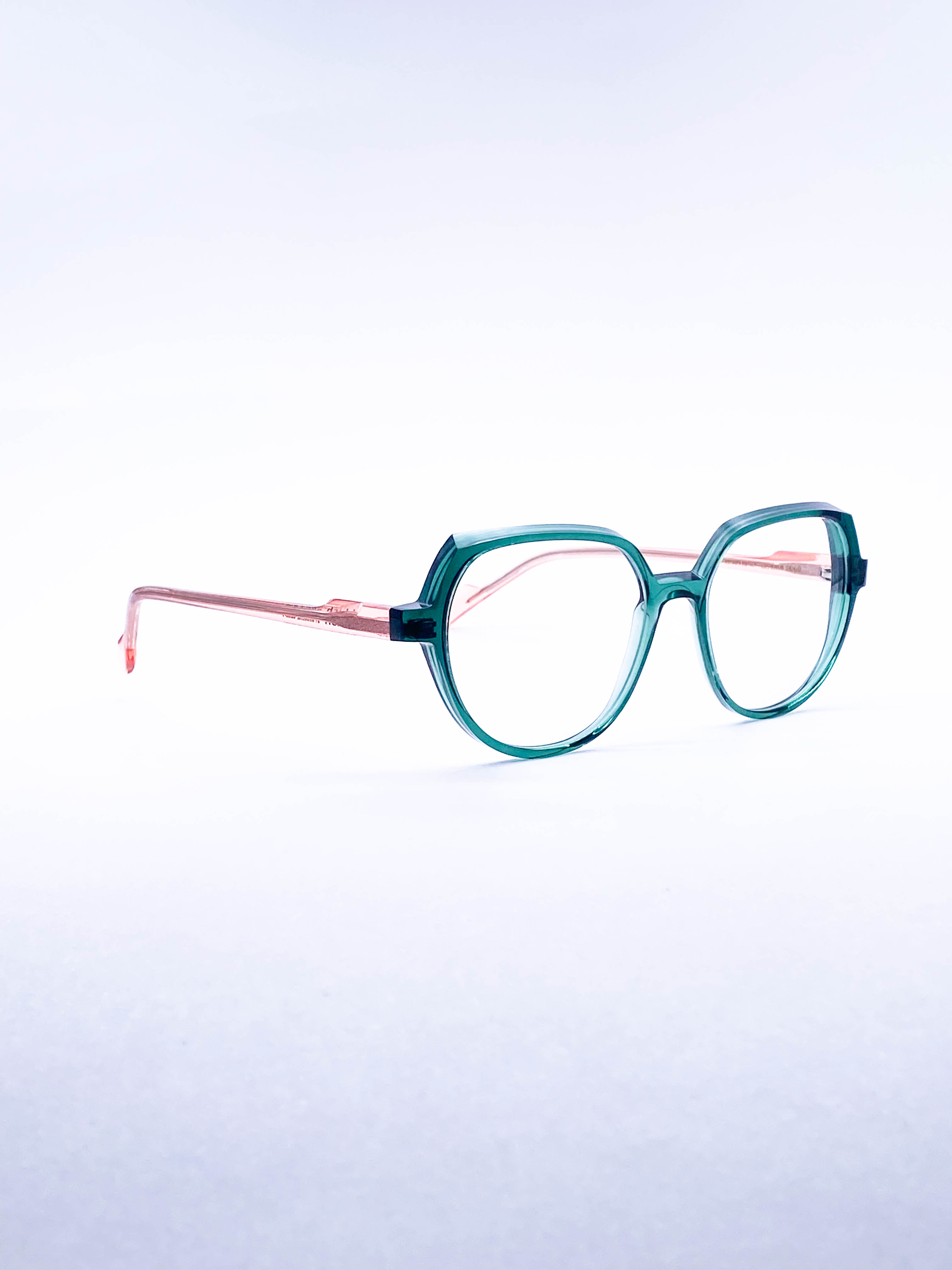 BLUSH by Caroline Abram BLABLA